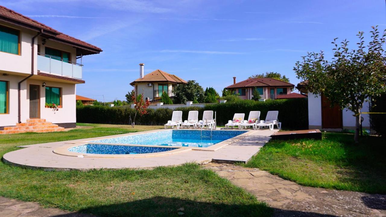 Вила Помело - Family Villa Pomelo Bŭlgarevo Zewnętrze zdjęcie