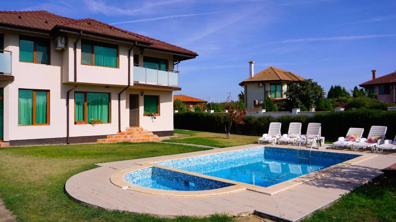 Вила Помело - Family Villa Pomelo Bŭlgarevo Zewnętrze zdjęcie